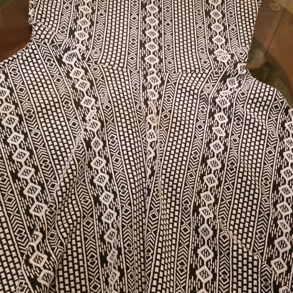 Dress - Picture 5 of 7